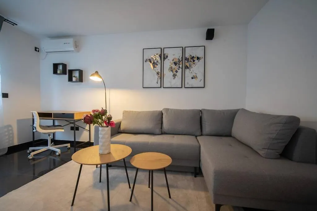Apartment Hesa- 4 Star Apartment Риека Хорватия